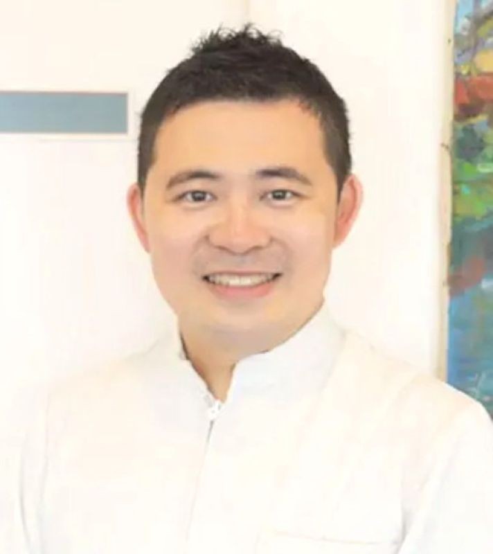 あかね整骨院 院長